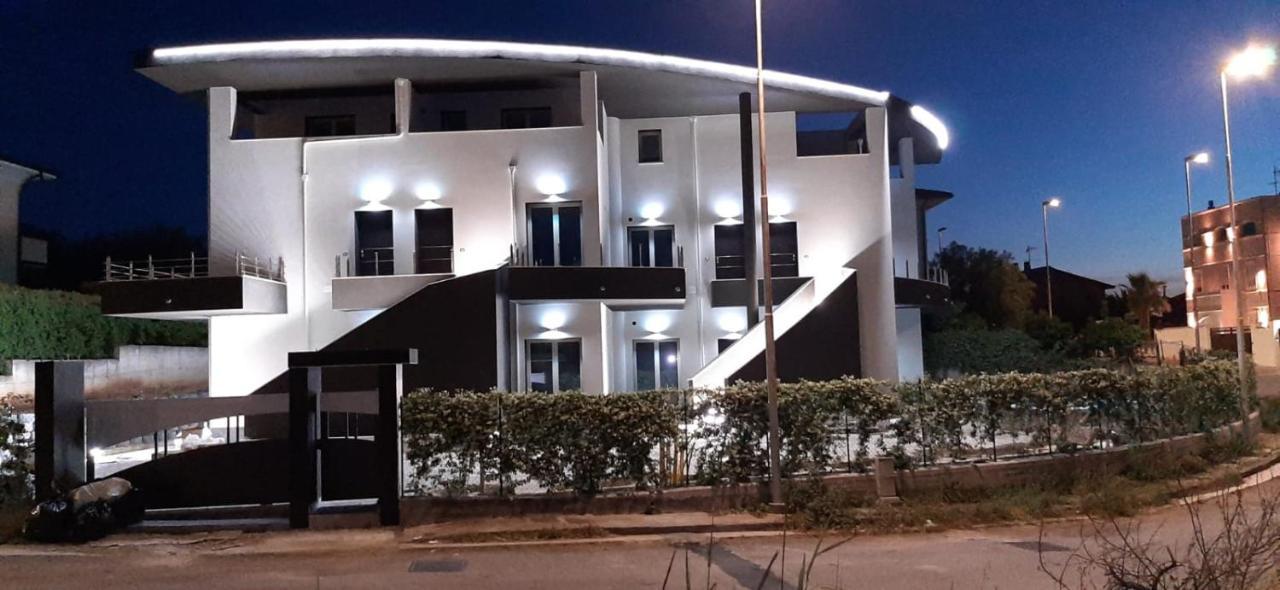Villa Nebros Di Baia Nebrodi Residence SantʼAgata di Militello Εξωτερικό φωτογραφία